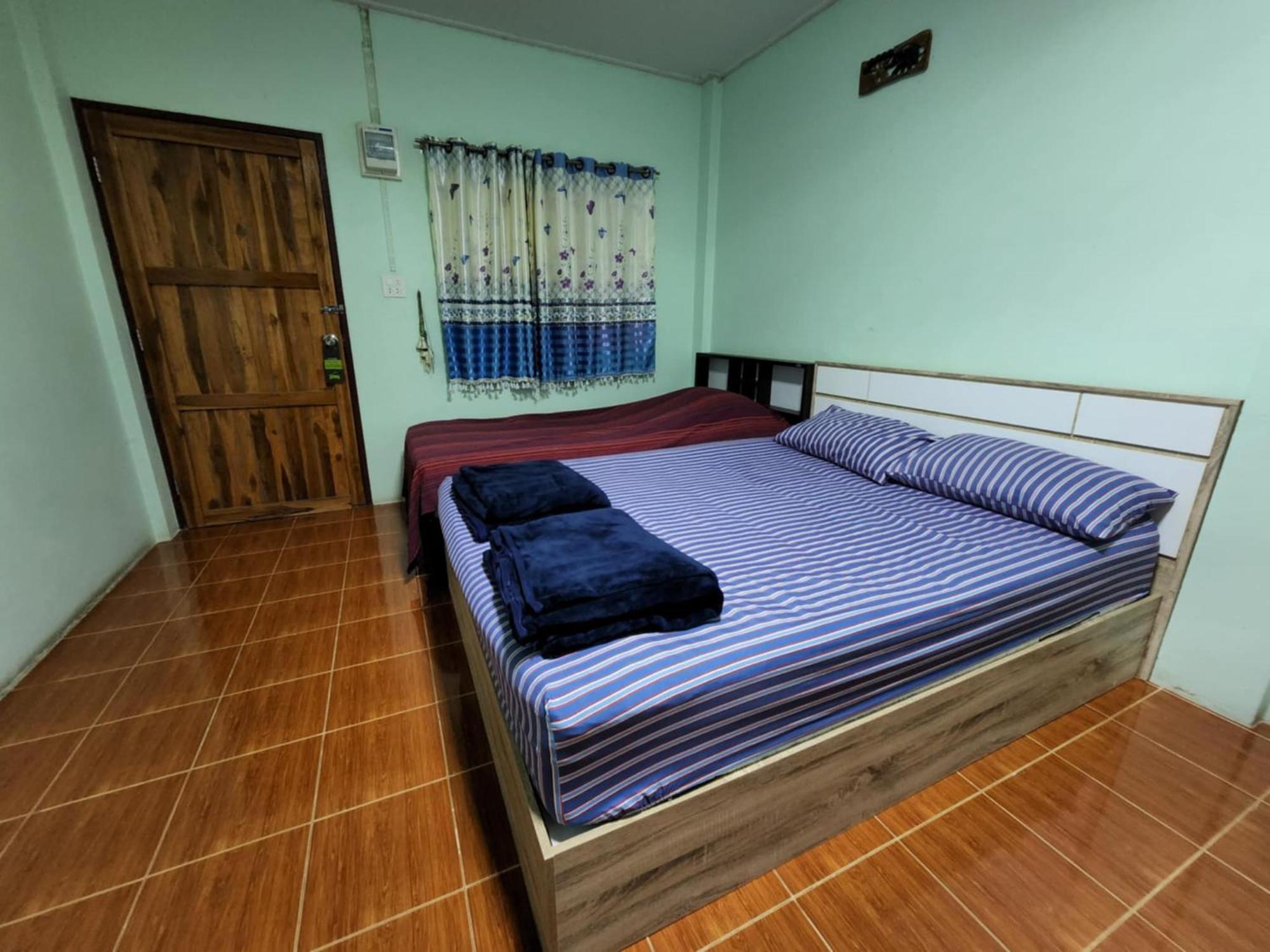 Bunrapee House Apartment Nan Bagian luar foto